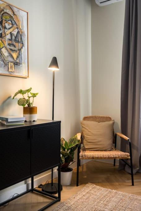 Exquisite Art Deco 2Br Apartment Prime Location 부쿠레슈티 외부 사진