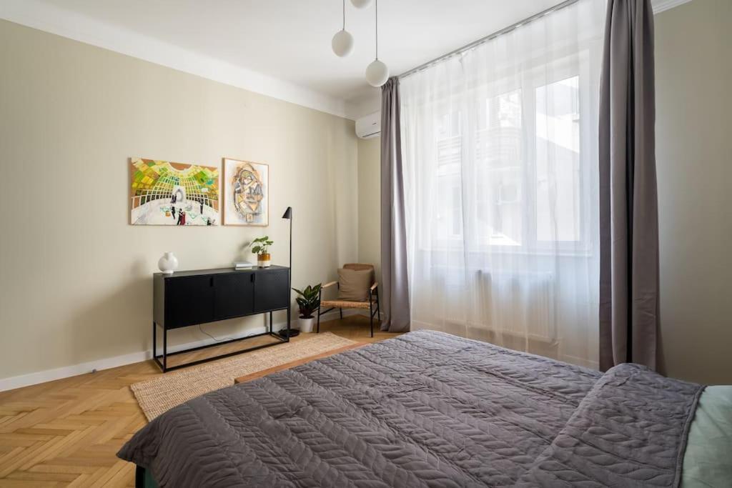 Exquisite Art Deco 2Br Apartment Prime Location 부쿠레슈티 외부 사진